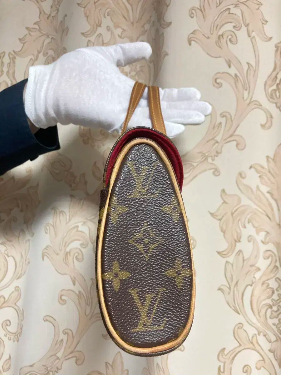 LOEWEロエベ　希少　セカンドバッグ　クラッチバッグ　see u letter LOEWEロエベ 希少 セカンドバッグ クラッチバッグ see u letter LOEWE