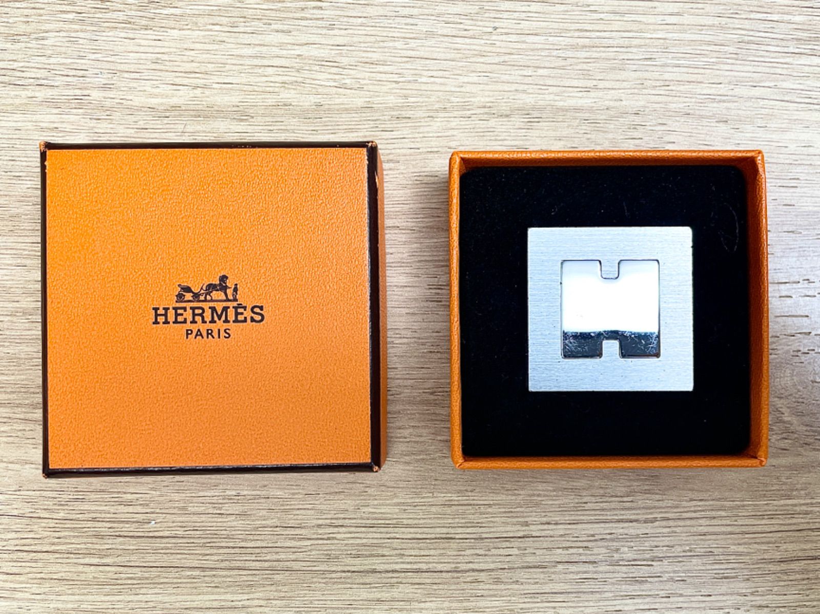 フォロワーSale 美品　匿名発送　エルメス フォトフレーム フォロワーSale 美品 匿名発送 エルメス フォトフレーム フォロワー