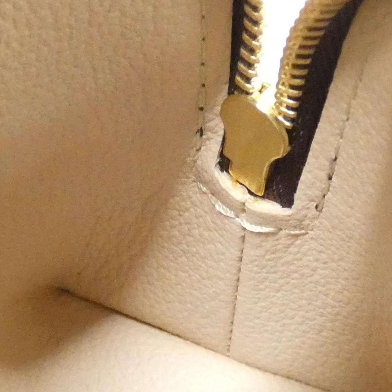 モノグラム ポシェット