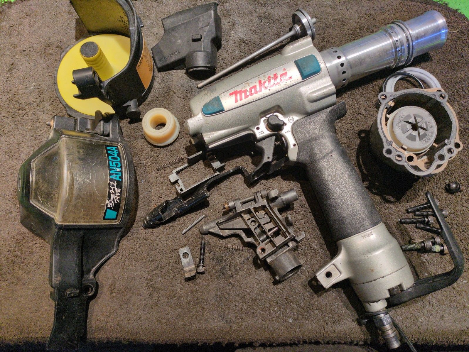 7日保証・整備済】消耗部品交換済♪マキタ makita 常圧 50mm 釘打ち機 AN504A 動作良好！ - メルカリ