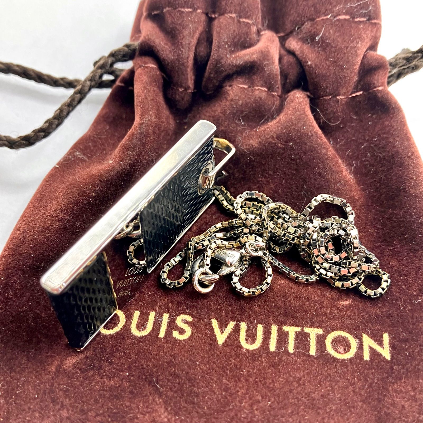 再入荷定番LOUIS VUITTON ネックレス ダミエ グラフィット パンダンティフ アクセサリー