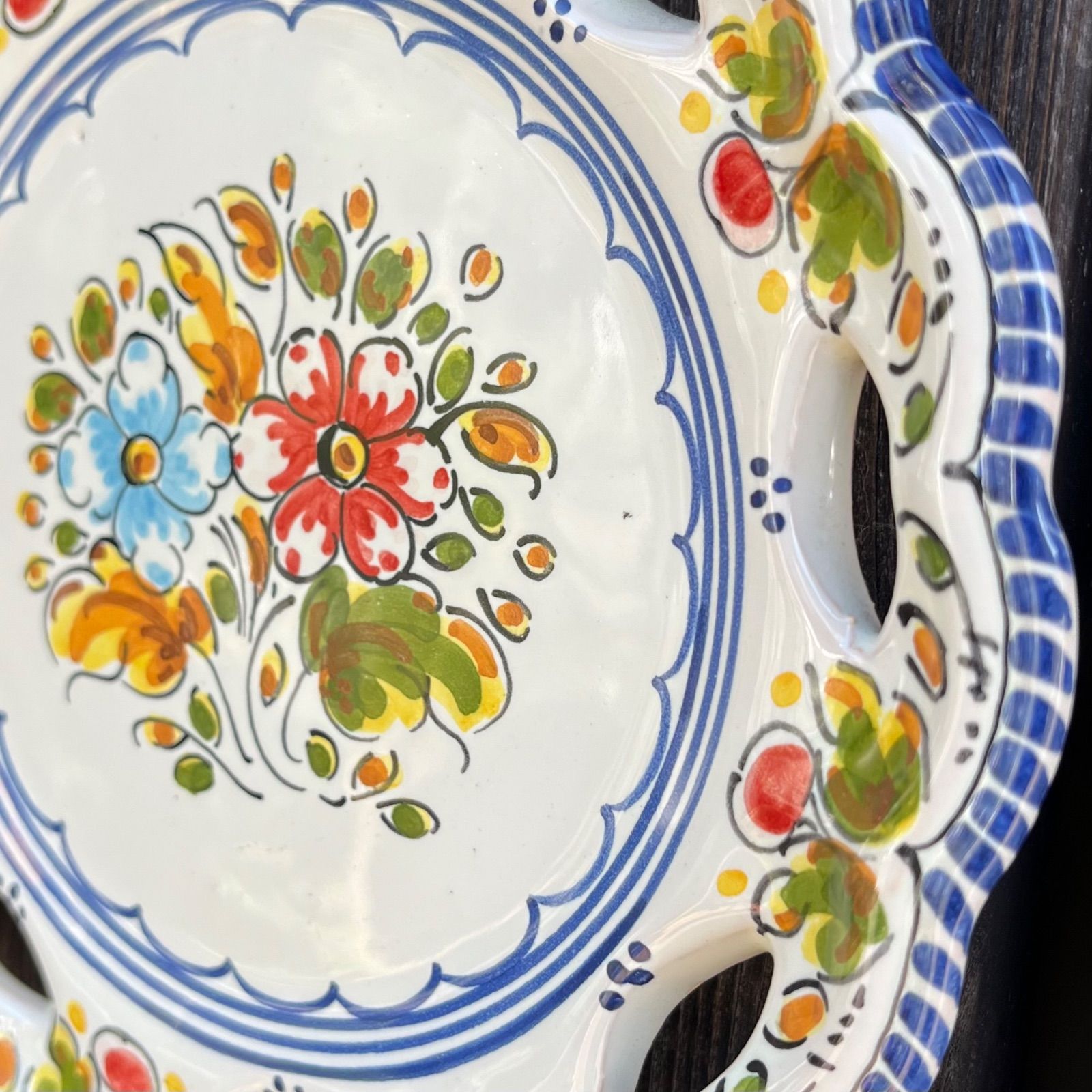 タラベラ焼　絵皿　飾り皿　大皿 メキシコプエブラ州・陶器タラベラ焼きお皿 食器 ハチドリと花