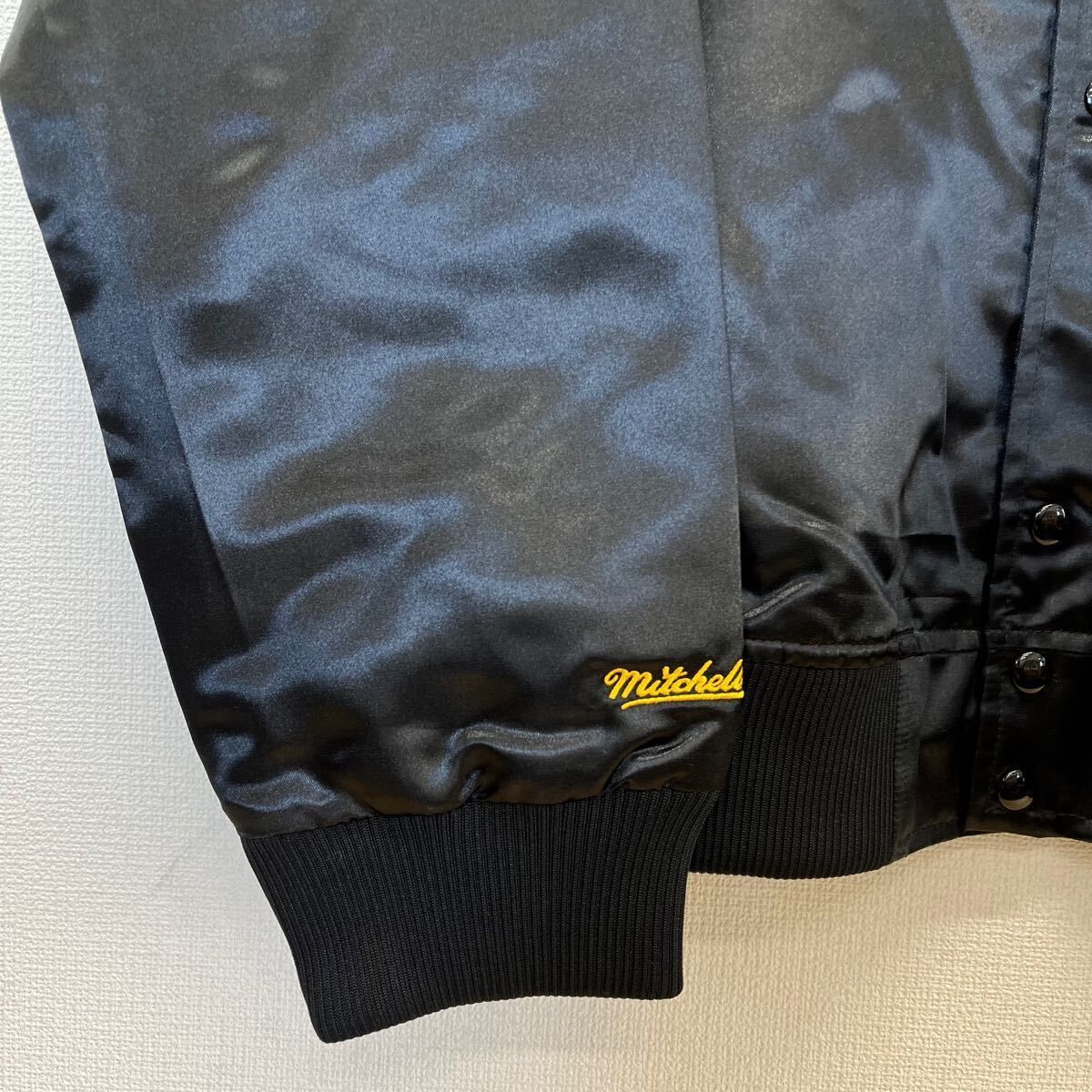 村上隆 × ComplexCon × LAKERS ナイロンスタジャン 黒 M MITCHELL＆NESS】【レイカーズ】【村上隆】【complexcon】ミッチェル