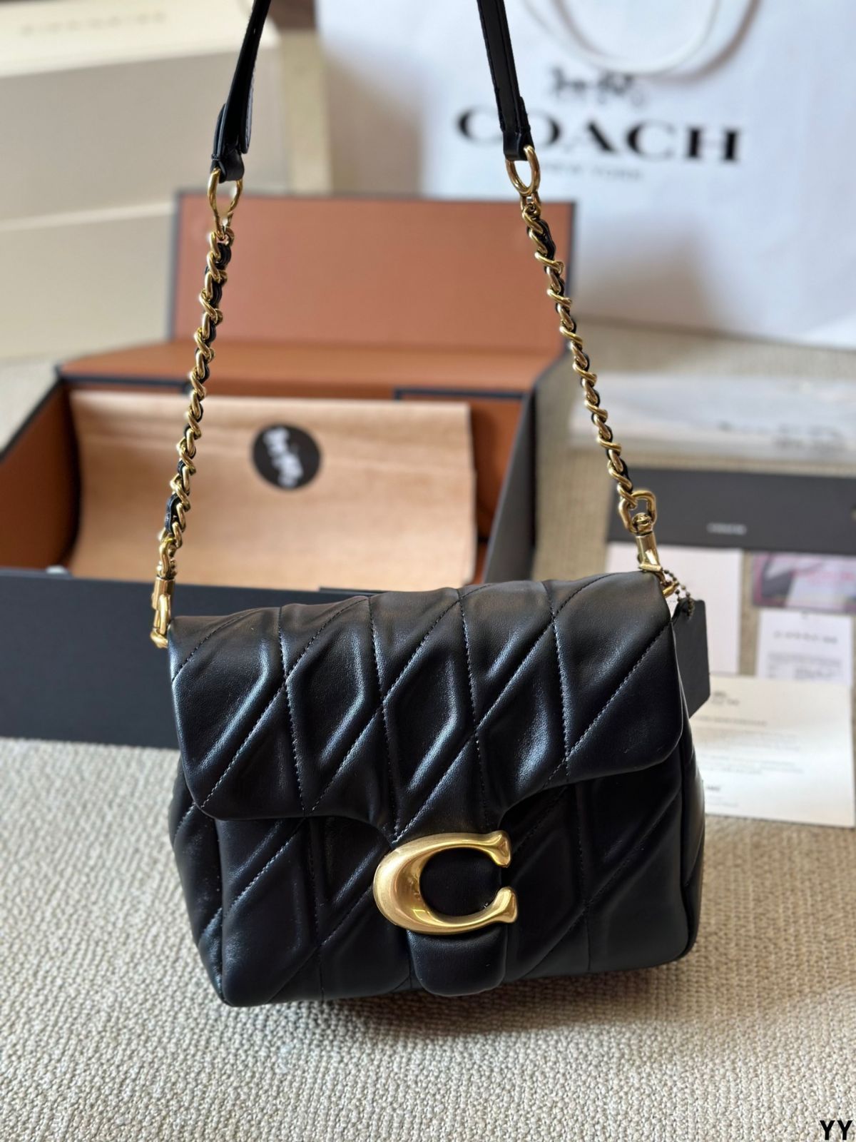 CoachのSquare