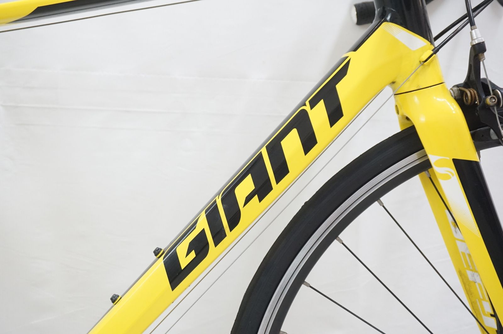 GIANT 「ジャイアント」 DEFY4 CLARIS 2015年モデル ロード