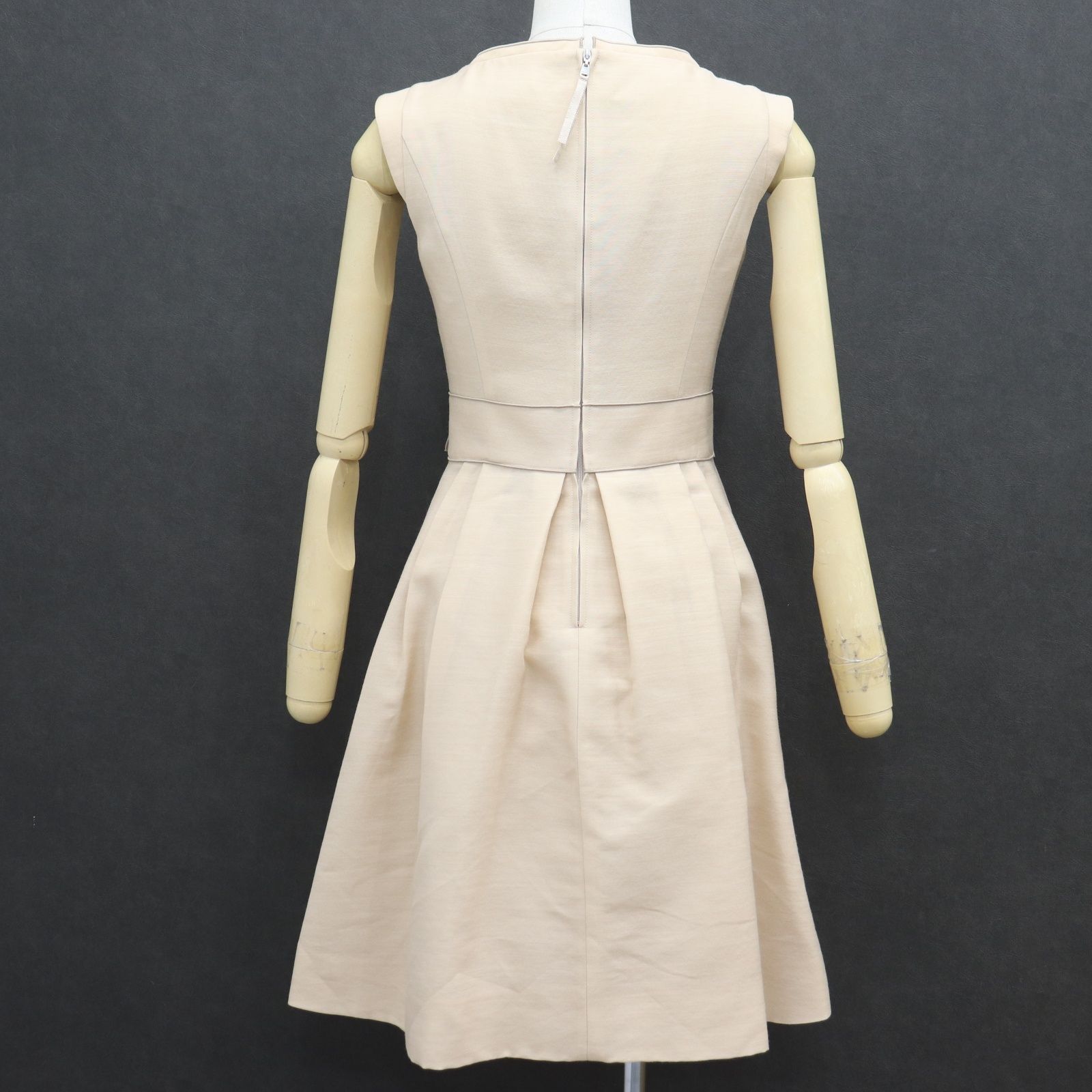 【極美品✨】フォクシー デイジーリン ノースリーブフレアワンピース 38 S-M デイジーリン for フォクシー ふわふわワンピース 36154 38