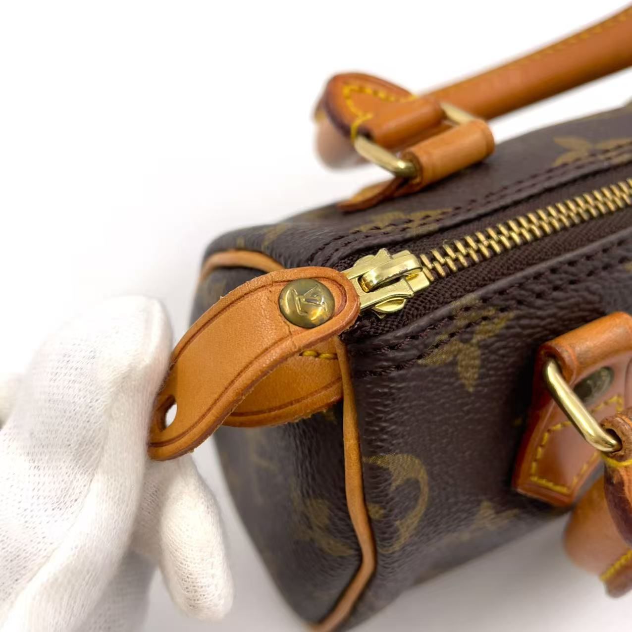 ハンドバッグ ゴールド