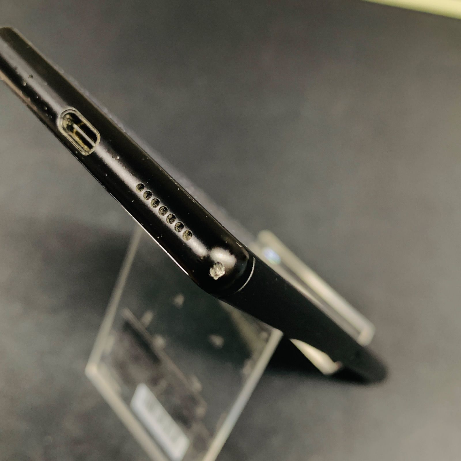 中古品】Xperia 8 auSIMロック解除済 64GB SOV42 ブラック XPERIA8