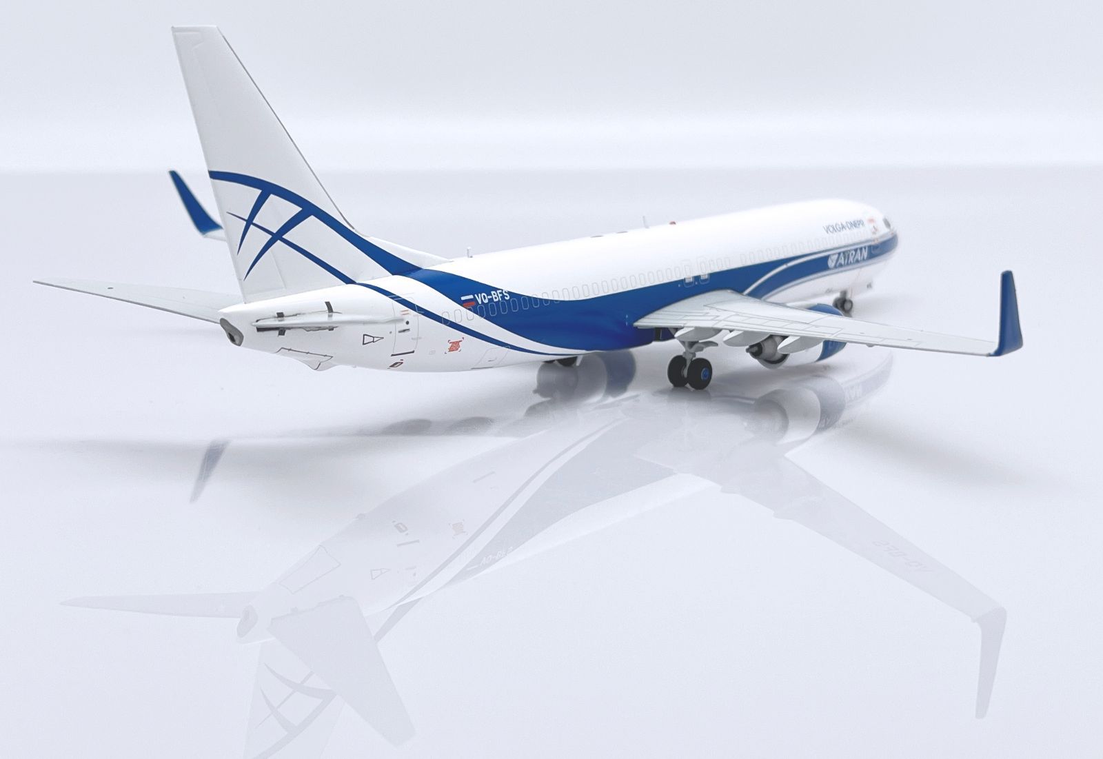 Jcwings アトラン・アビアトランス・カーゴ 737-800BCF VQ-BFS 1 Jcwings アトラン・アビアトランス・カーゴ 737-800BCF VQ-BFS 1