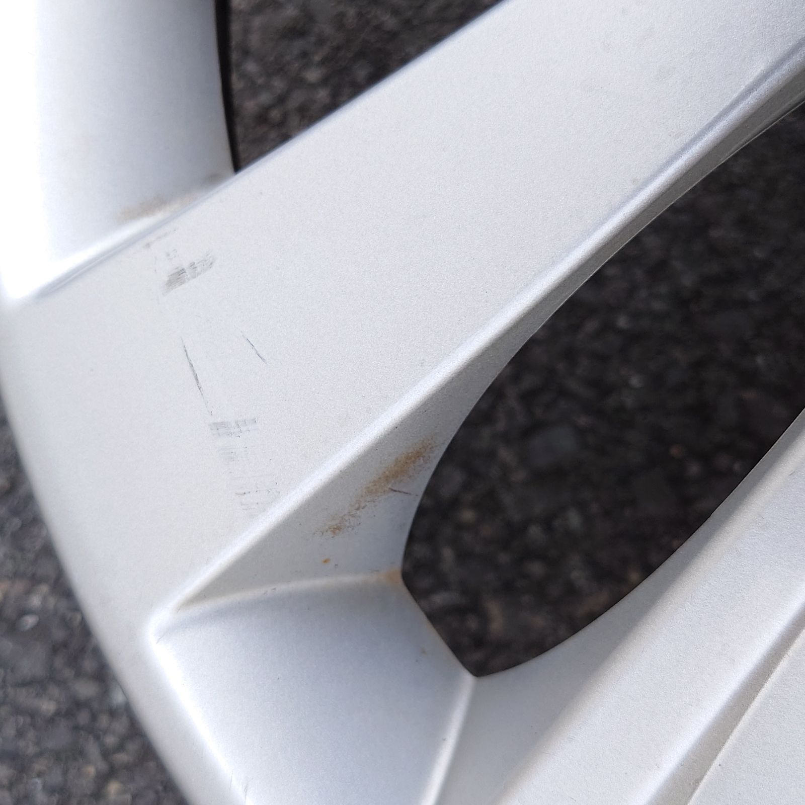 日産 NISSAN デイズ B21W から取外し 純正 14インチ ホイールキャップ 