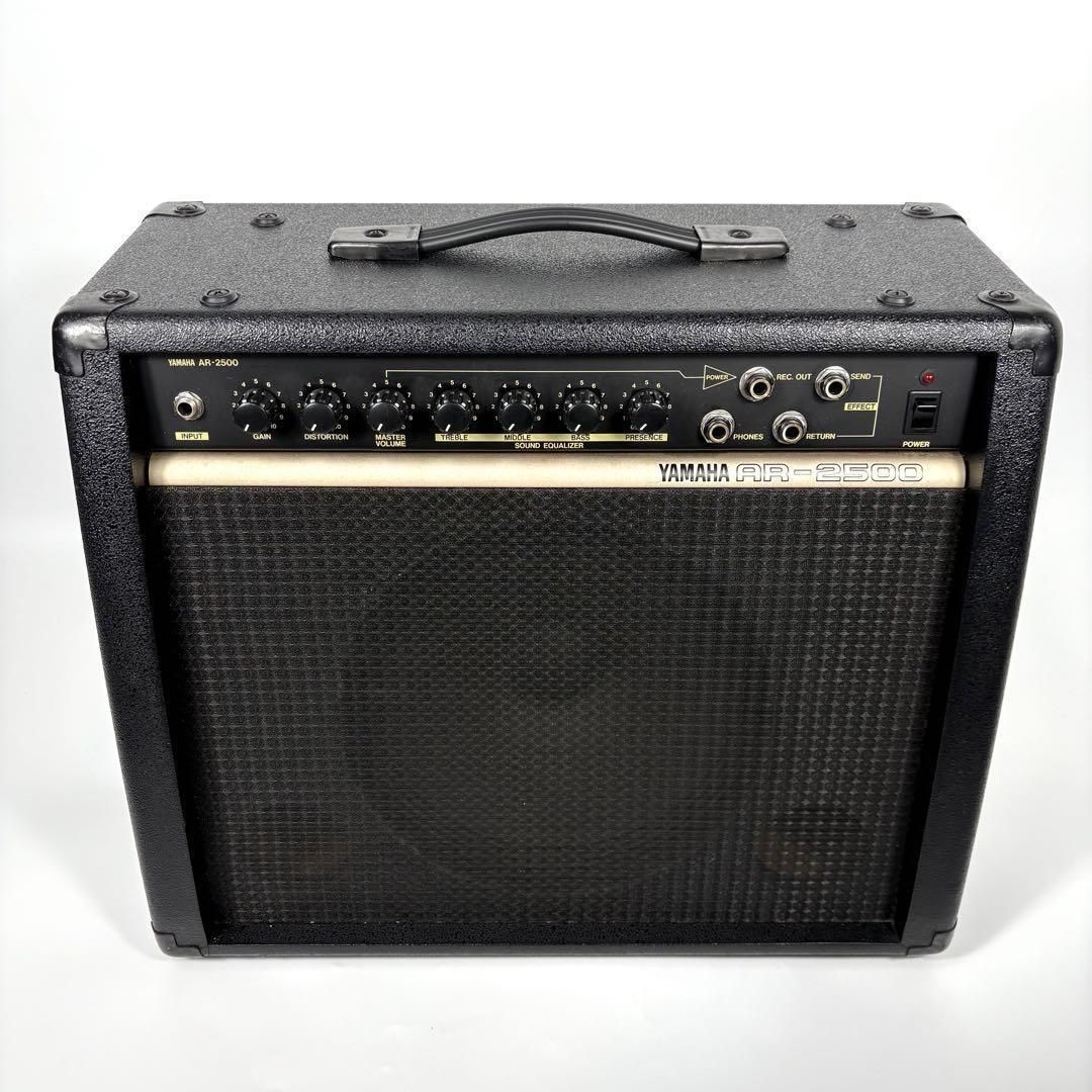 YAMAHA P-1000S パワーアンプ YAMAHAのアンプです YAMAHA P-1000S パワーアンプ パワーアンプ