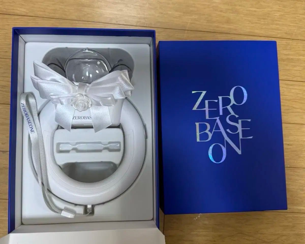 ZEROBASEONE(ゼロベースワン・ZB1・ゼベワン) ペンライト 出品