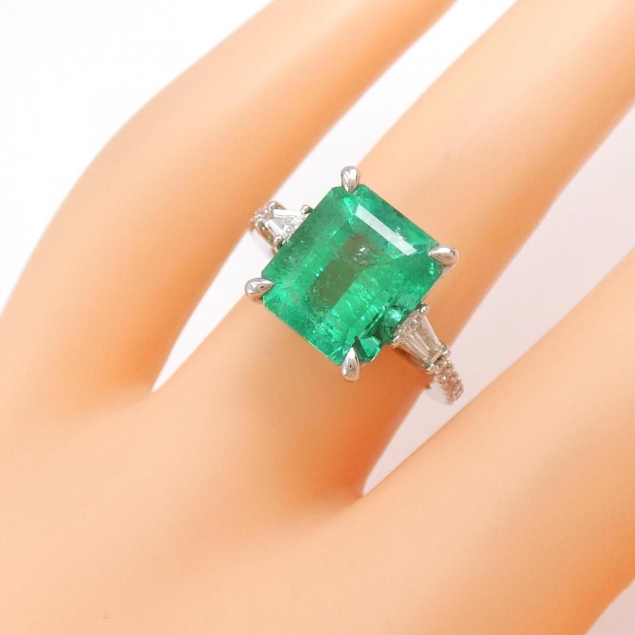 PT エメラルド リング 5.21CT - メルカリ