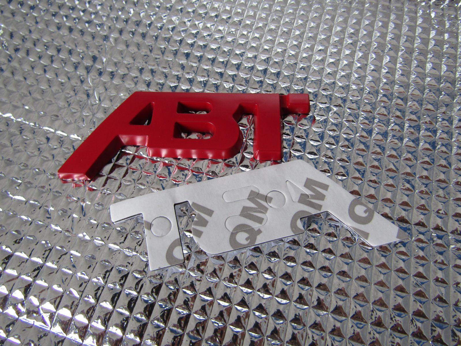 ●ABT SPORT VW/AUDI GOLF MAD RED S/T メタル製 エンブレム新品！