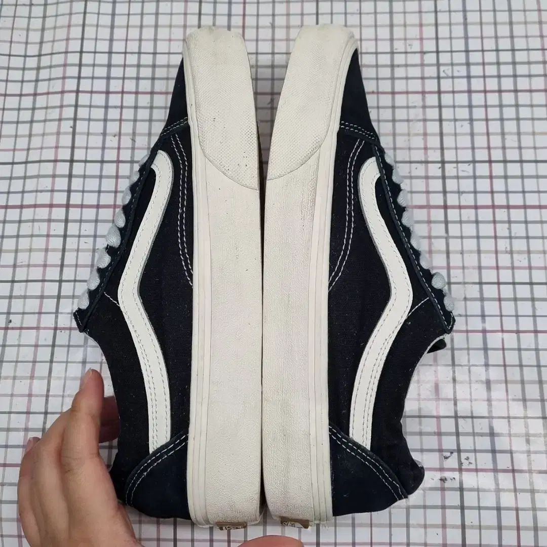 VANS(バンズ) オールドスクール vr3 スニーカーズ 255_ - メルカリ