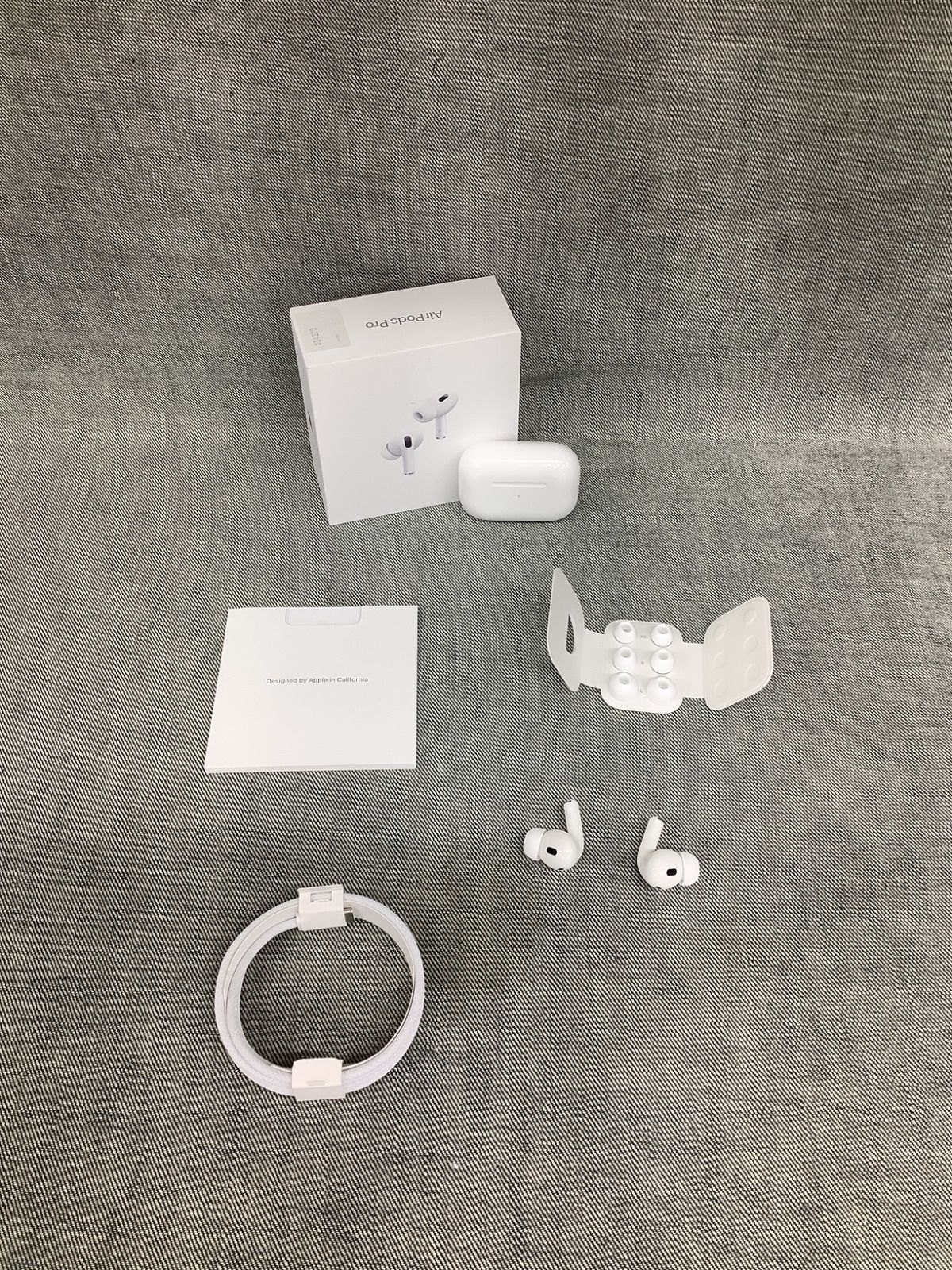 中古】第3世代 AirPods Pro ワイヤレスイヤホン 白 本体、箱付 中古】第3世代 AirPods Pro ワイヤレスイヤホン 白 本体、箱付