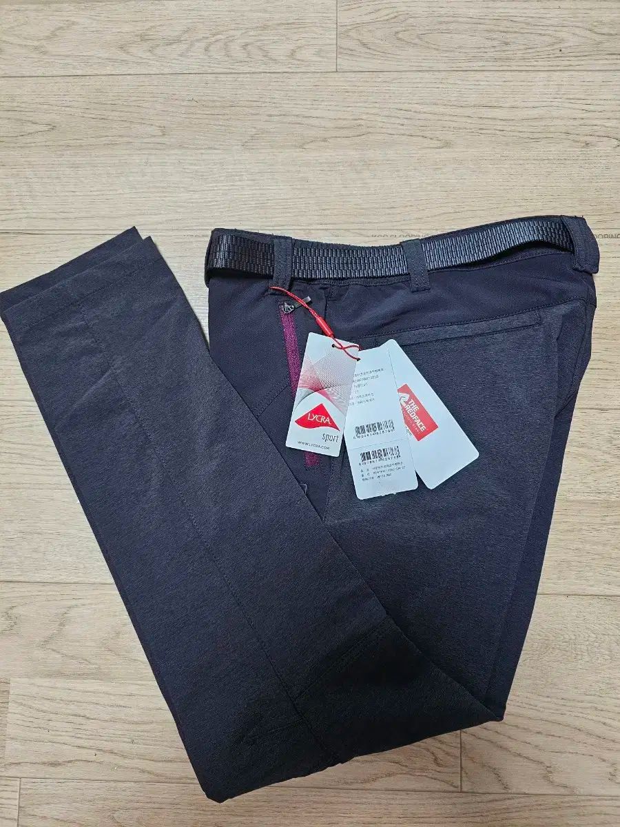 大幅値下げ！ THE RED FACE 秋 レディース 登山パンツ チャコール 27 随時更新中！