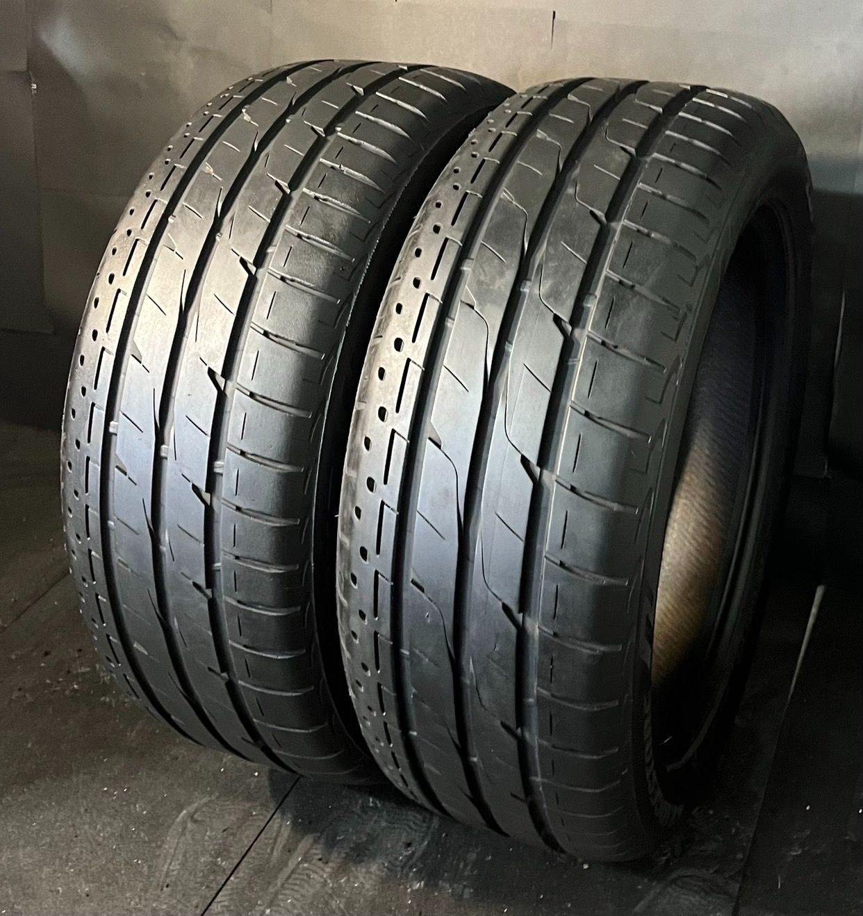 製 約8.5～9.5分山 ブリヂストン BRIDGESTONE ルフト LUFT RVⅡ 235 50R18 2本 h_526