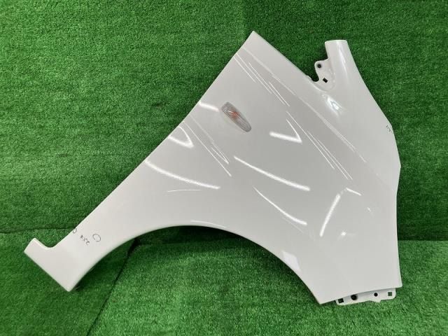 B11W eKワゴン 純正フェンダー右/D22/5220J252 中古中古部品 ｅＫワゴン B11W 右ﾌﾛﾝﾄﾌｪﾝﾀﾞｰ 3310120100