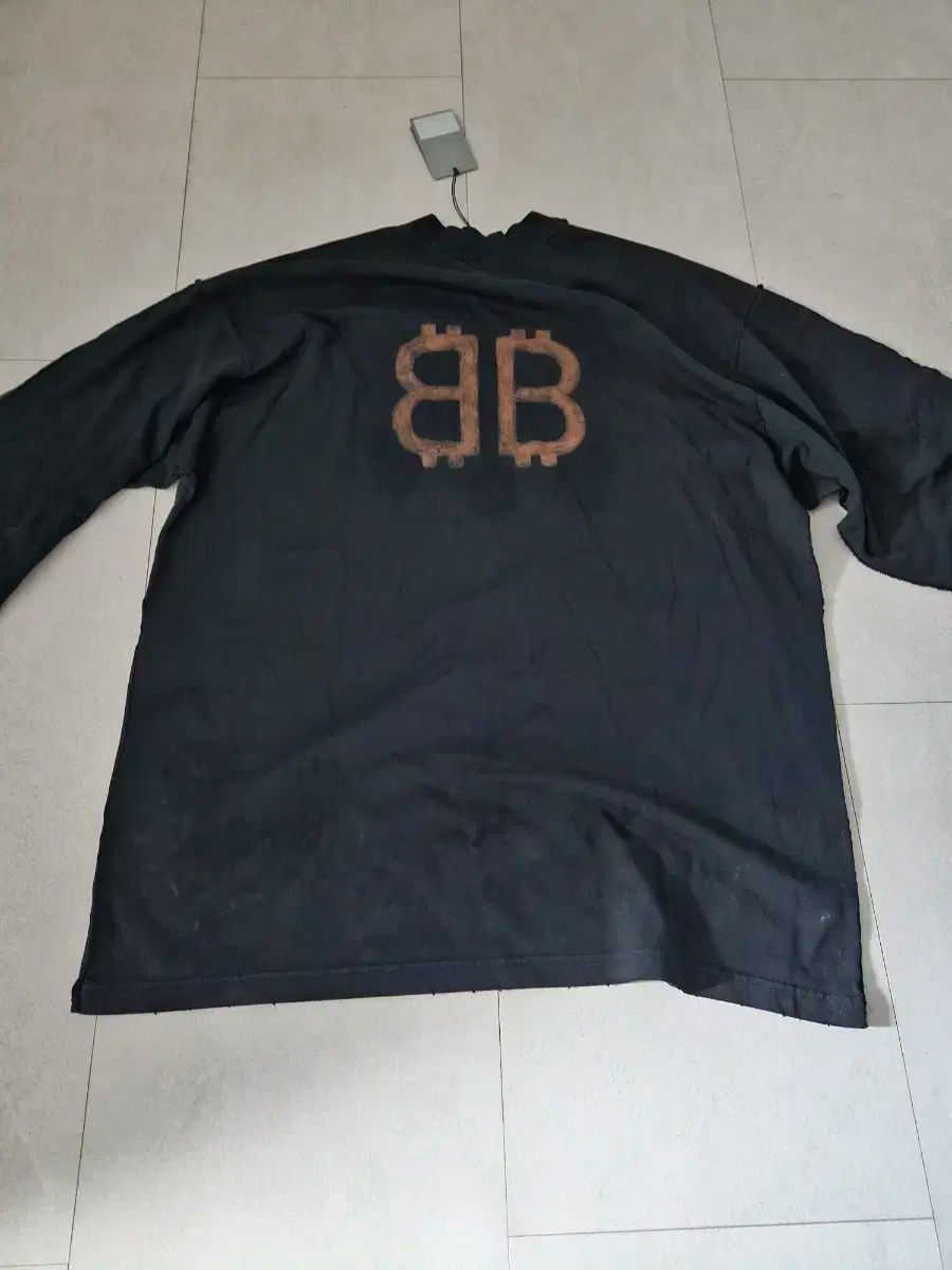 2 Balenciaga バレンシアガ パリムーン ロングスリーブ リバーシブル