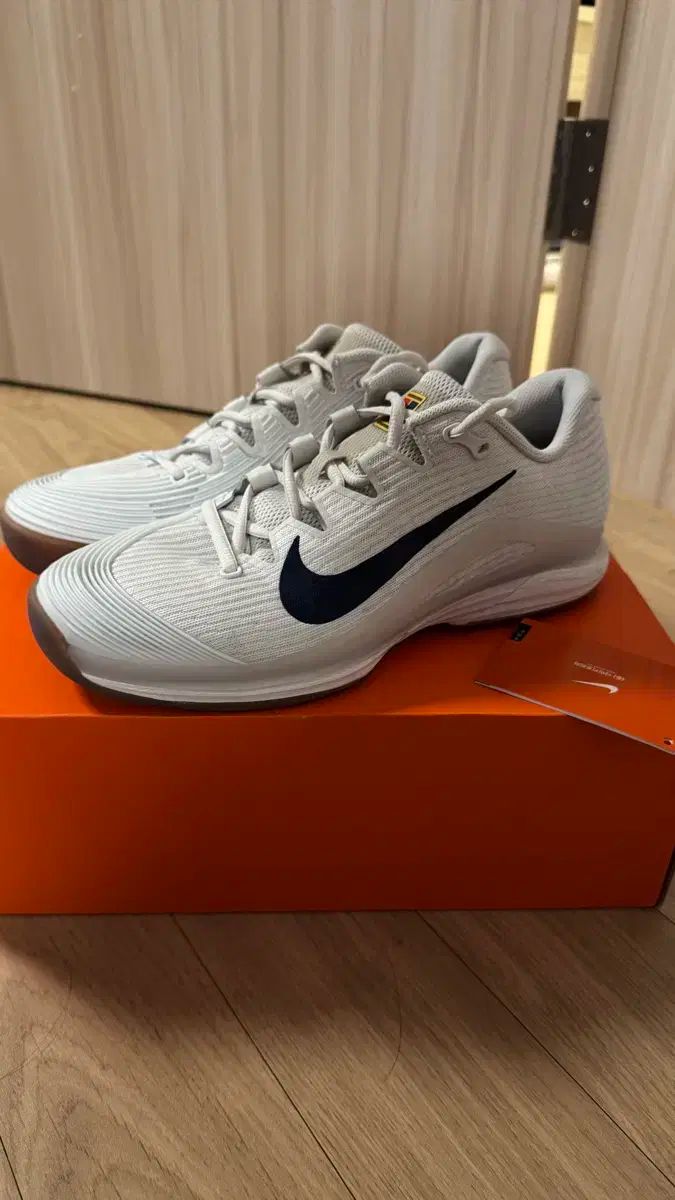 NIKE ナイキ ヴェイパー 12 テニスシューズ 260