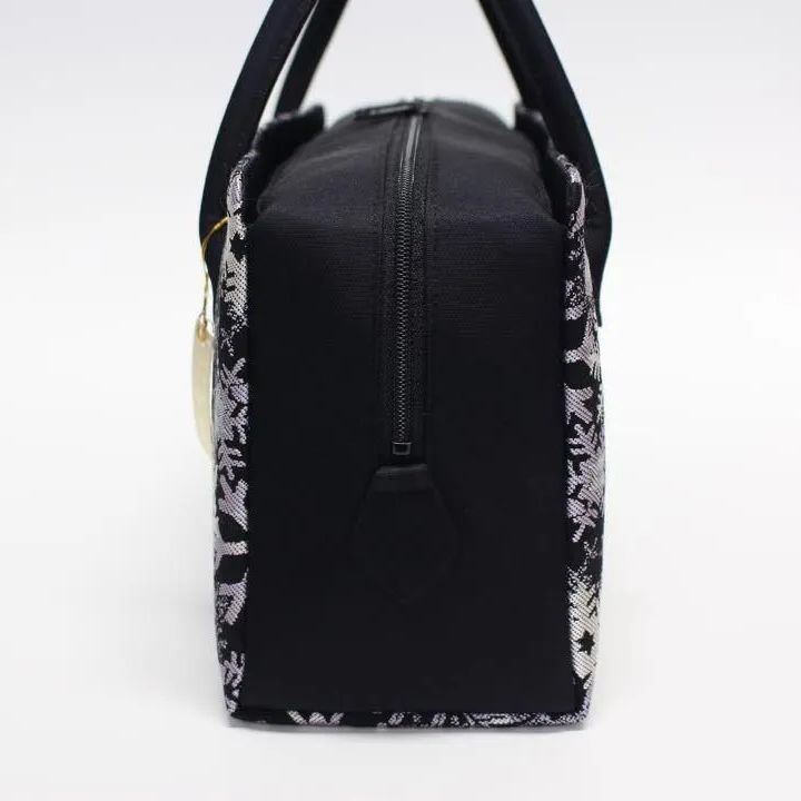 ⭕️限定品⭕️雪の結晶柄‼️新品未使用 京都 西陣 正絹生地使用 利休バッグ ⭕️限定品⭕️大人気‼️雪の結晶柄‼️新品未使用 ‼️京都