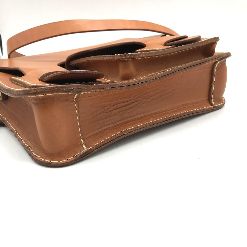 herz タテ型2wayボディバッグ(F-103) キャメル タフに使える本革レザーの