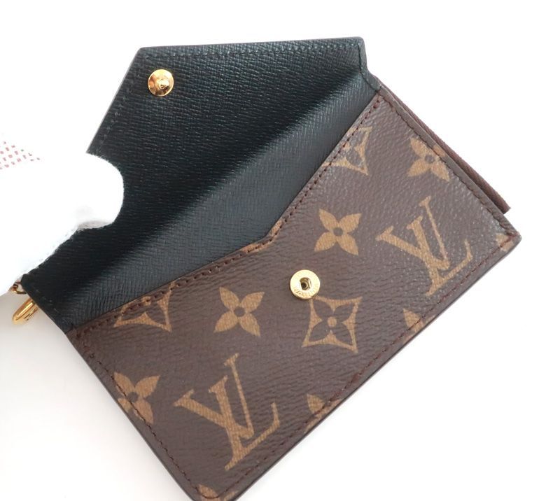 VUITTON