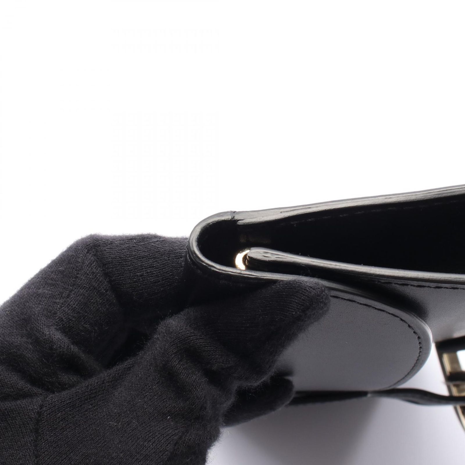 クラッチバッグ