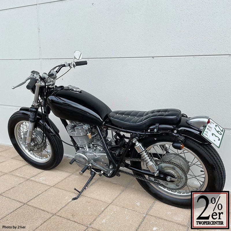 SR400 リアフェンダー 黒 カウル テールライト付き FRP？ - パーツ