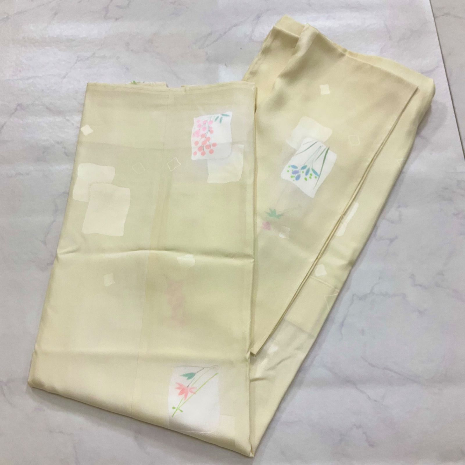 同然◆長襦袢◆仕付け糸付き◆袷◆刺繍半衿付◆裄長◆パステルイエロー◆裄68肩丈128◆小紋紬附下訪問着留袖袷単衣夏着物◆K1177