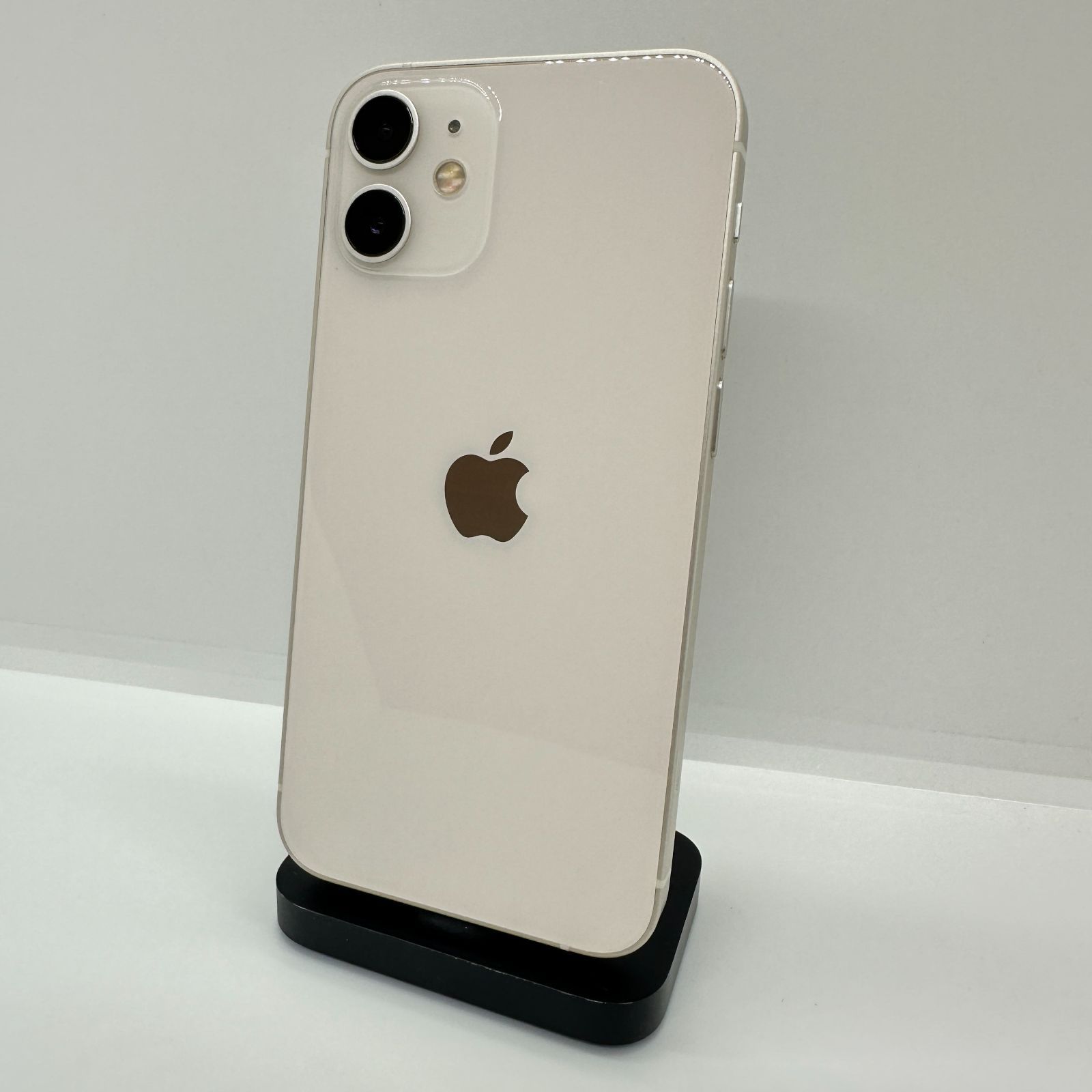 バッテリー新品/美品】iPhone12mini 64GB ホワイト【SIMロック解除済み 