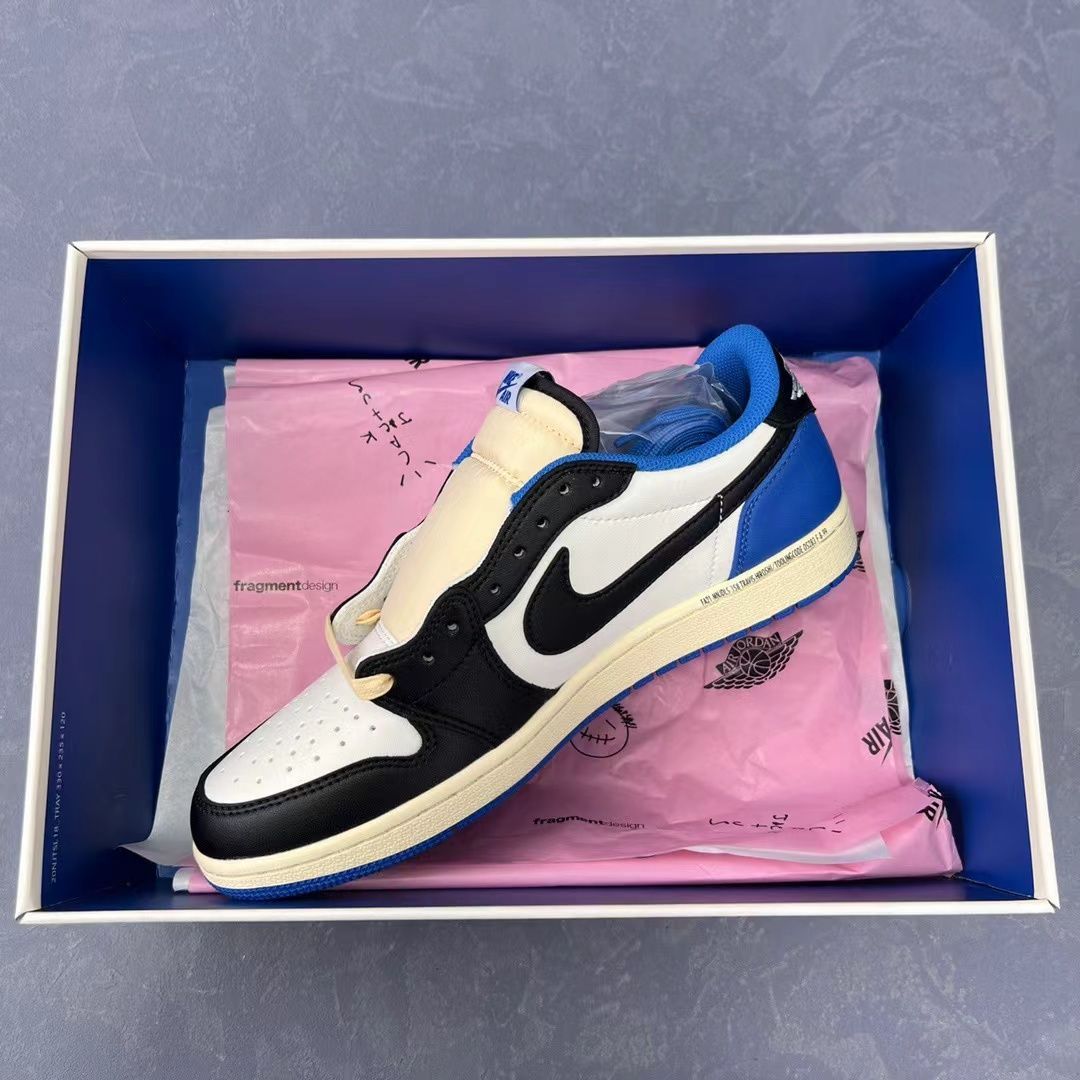 Travis Scott × Fragment × Nike AJ1 Low 24.5CM - メルカリ