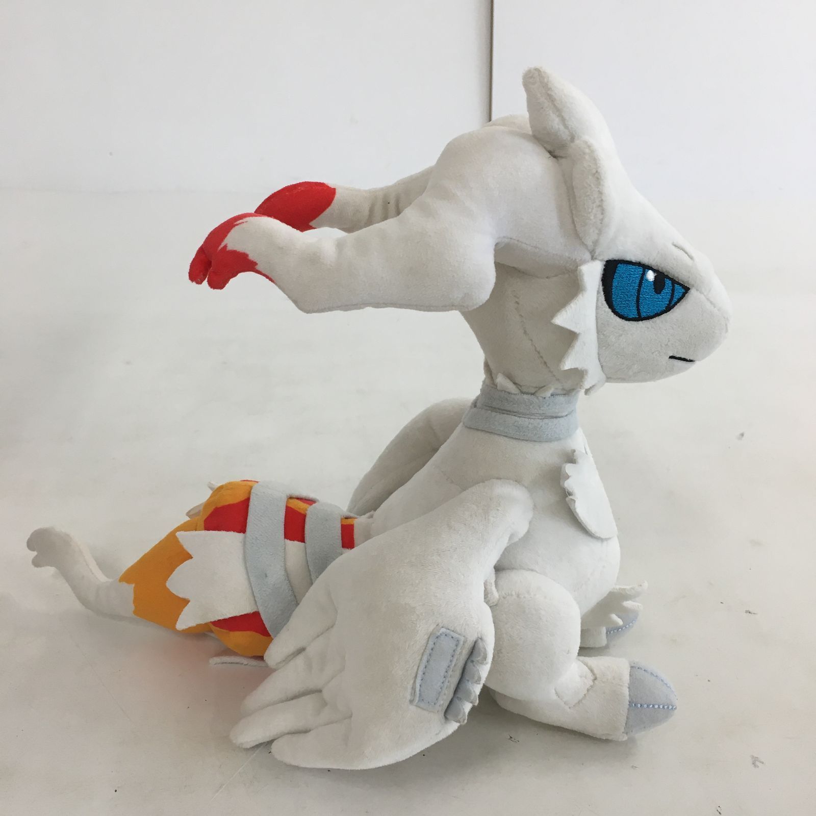 02m0916 ポケモンぬいぐるみ　レシラム　ポケモンセンター　2018　ボスごっこ