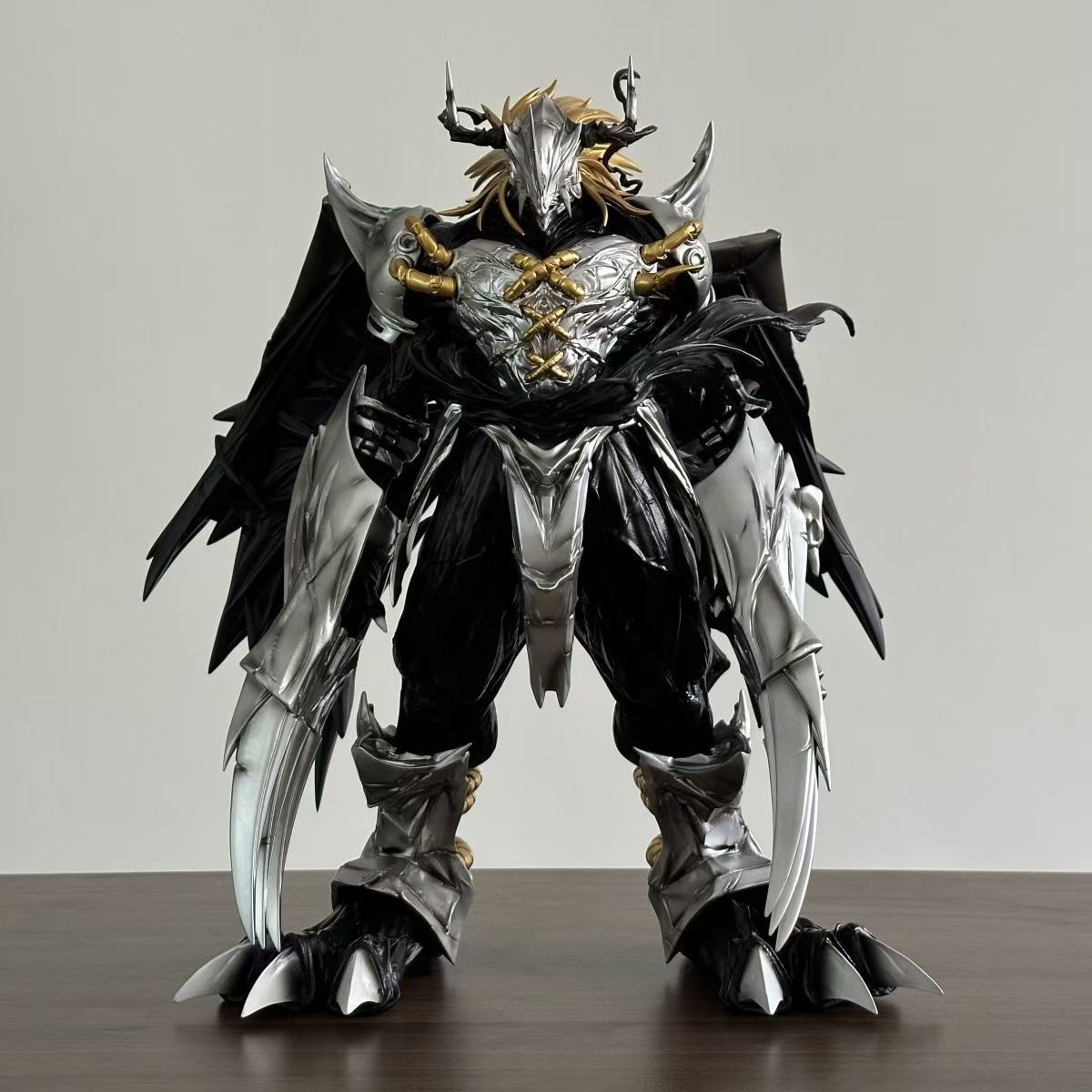 デジモンアドベンチャー フィギュア 置物 暴竜獣 二次元 置物 ( 暗いの戦闘暴竜獣)