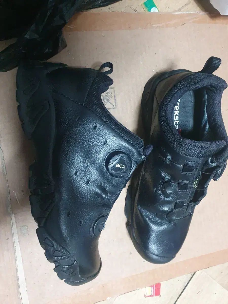 240 Treksta トレクスタ 靴 GORE-TEX ゴアテックス