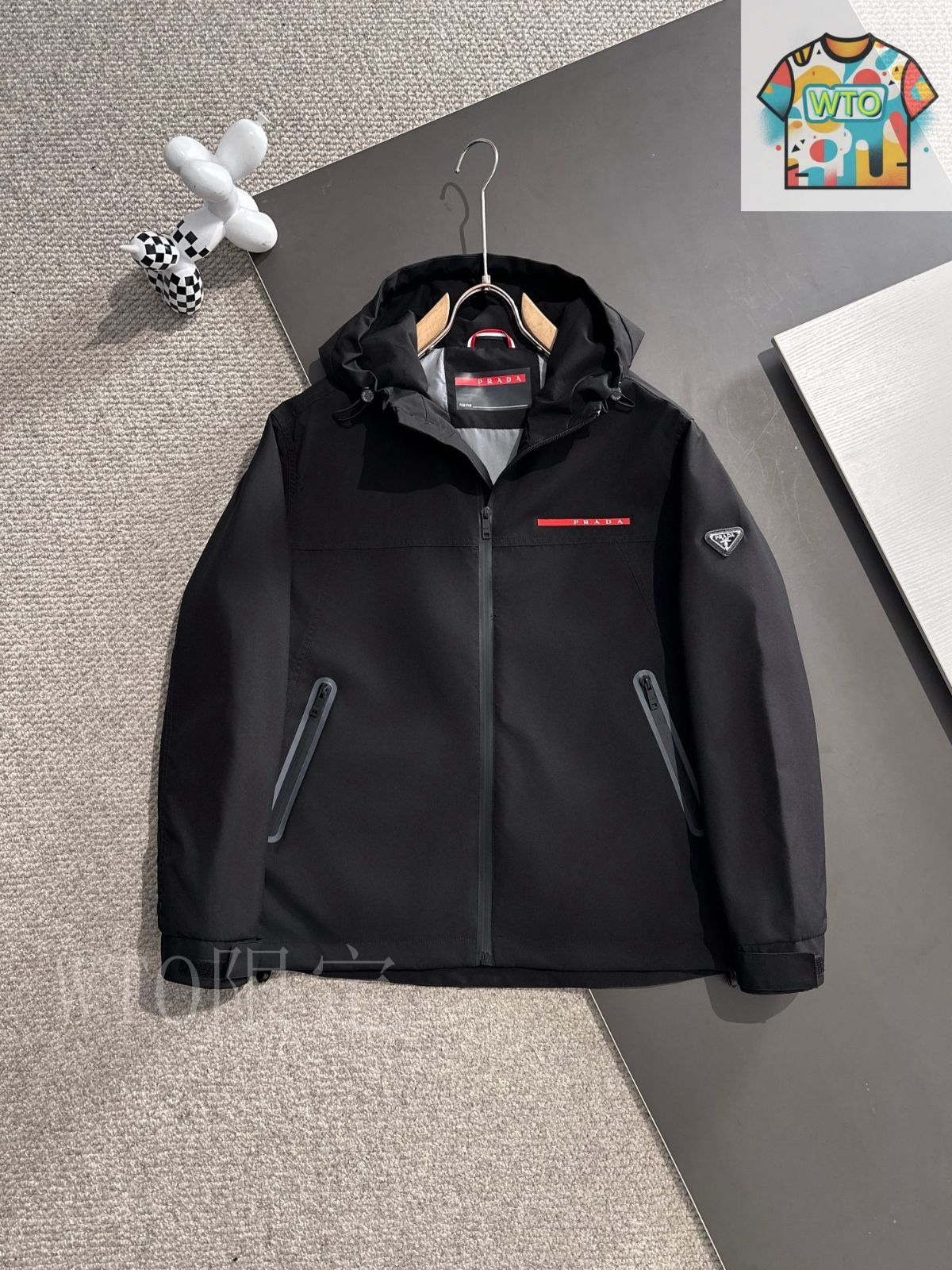 【値下げ】プラダPRADA パーカー　フード　Mサイズ　ブラック PRADA】プラダ テクニカルコットン フーディー (PRADA/パーカー