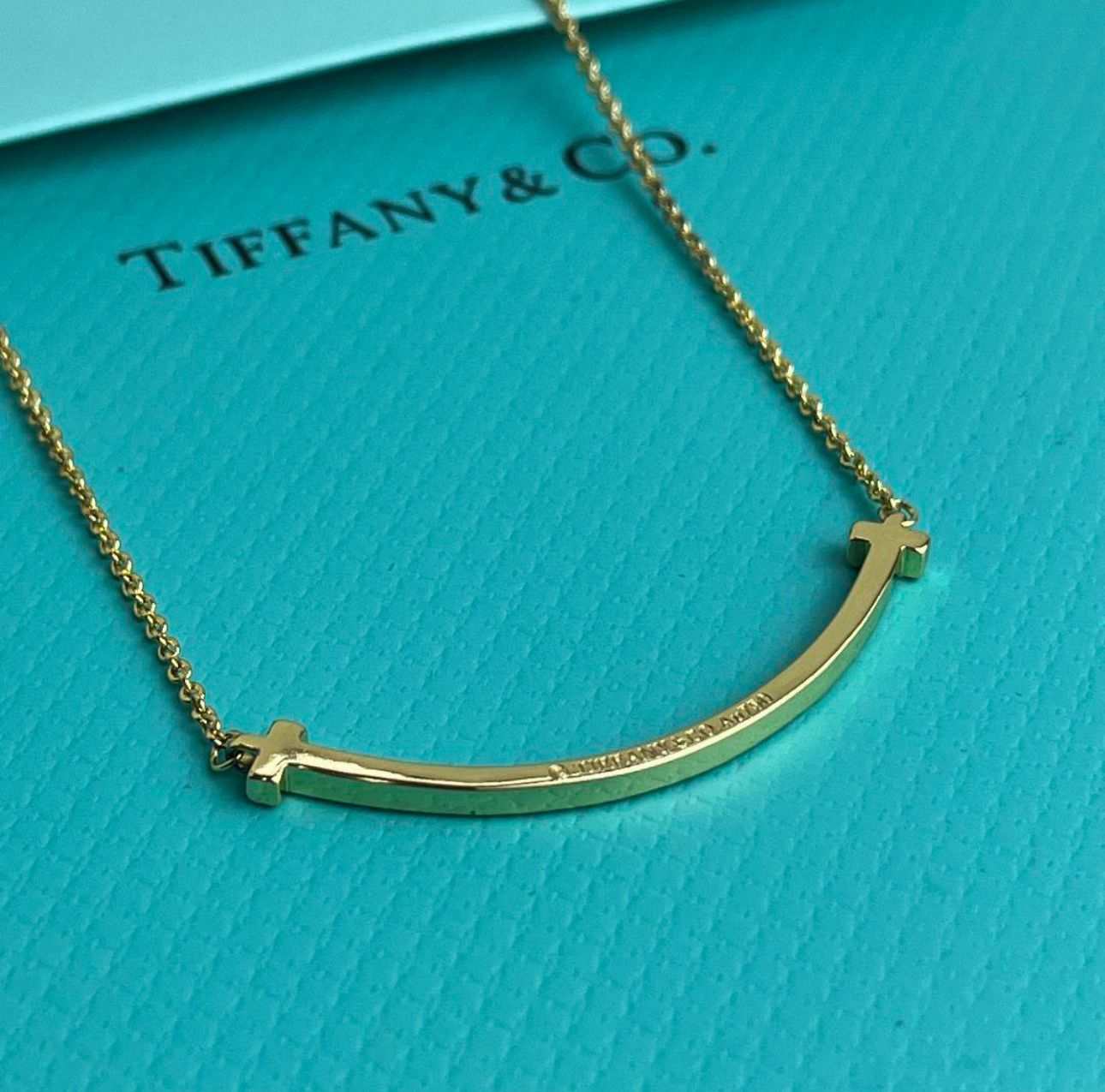 【美品】TIFFANY & Co.ティファニーT スマイル ネックレス  箱付き