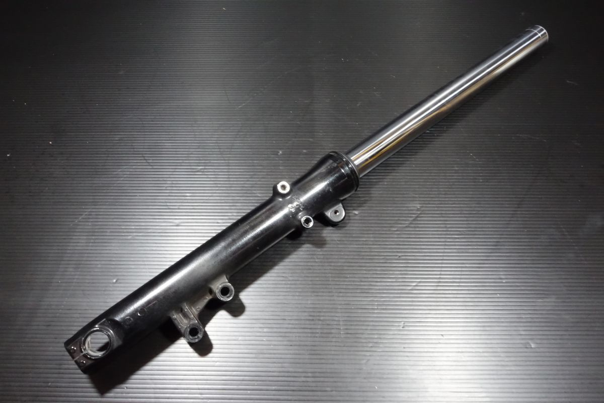 フロントフォーク