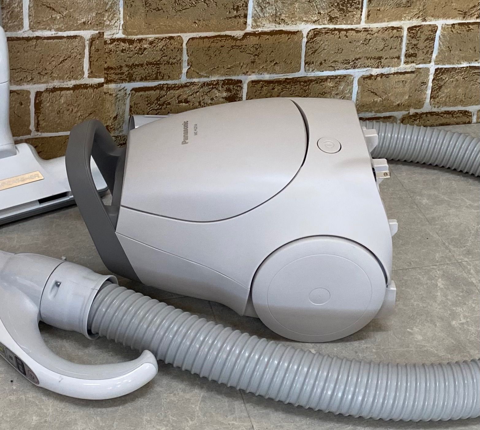 パナソニック 紙パック式 掃除機 2022年製 MC-PJ21A-C クリーナー