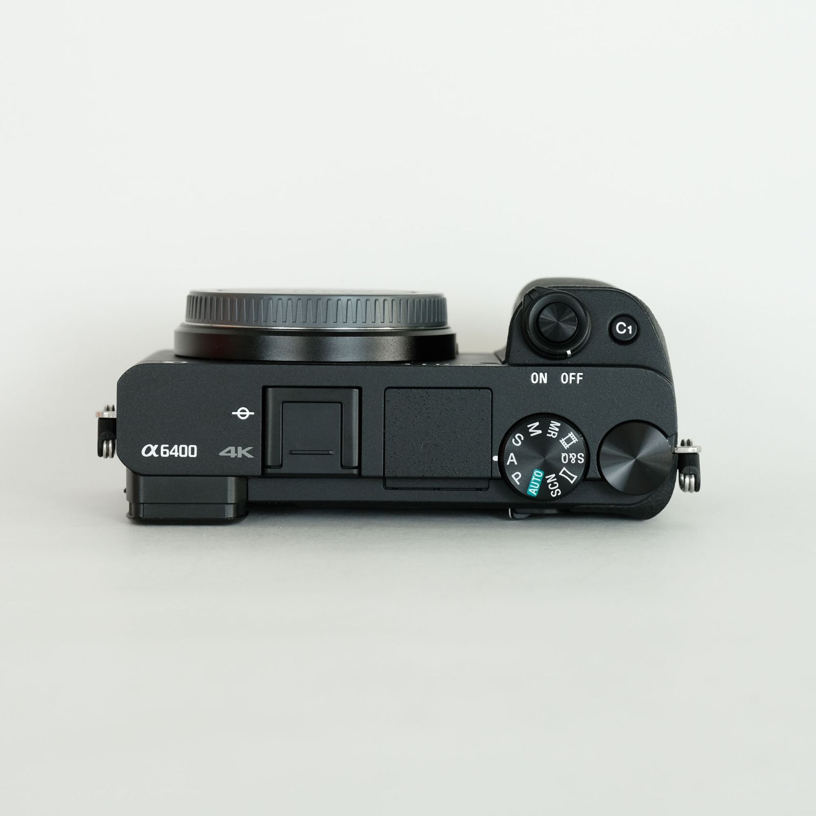 SONY α6400 トラベルチャージャーキット付き SONY α6400 トラベルチャージャーキット付き