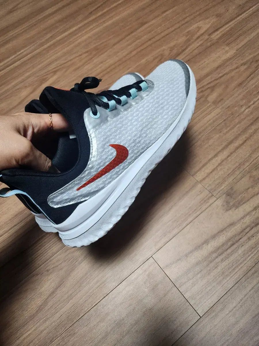 NIKE(ナイキ) スニーカー 245