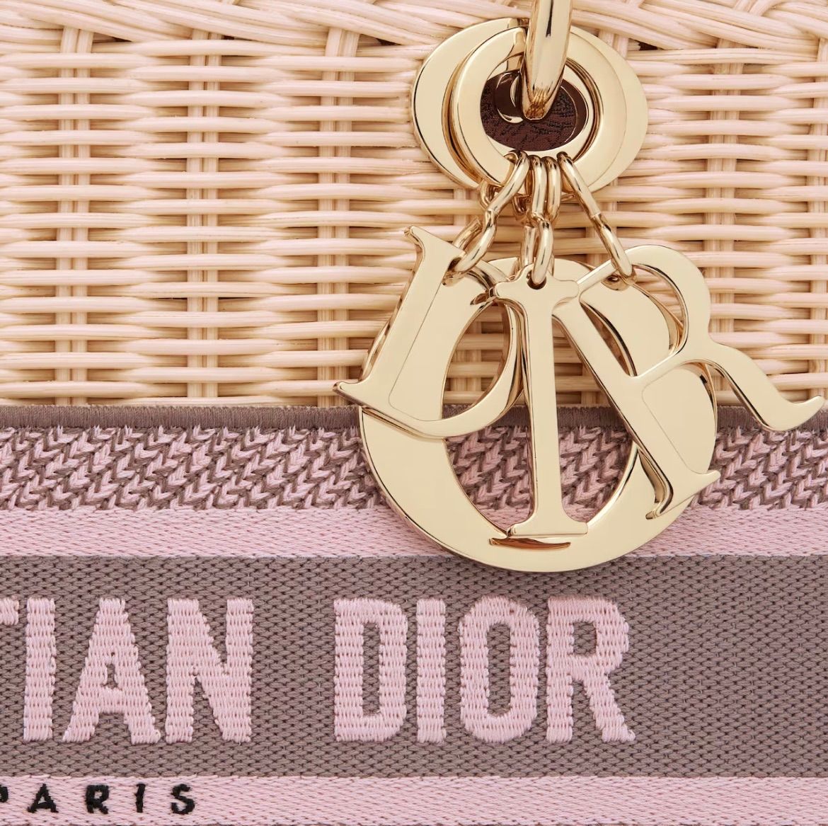 【DIOR/23新作】LADY DIOR ミディアム カゴバッグ yukishop【激安コピー通販】 / ディオール Dior 刺繍ロゴ LADY
