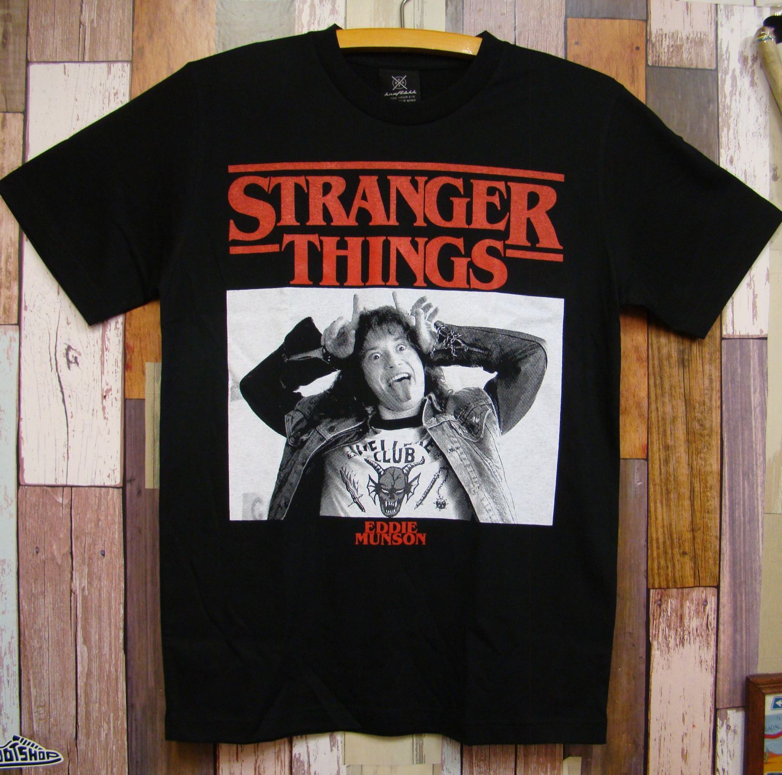 新品エディ☆ポーズ【STRANGER THINGS】Tシャツ☆KRAFT 