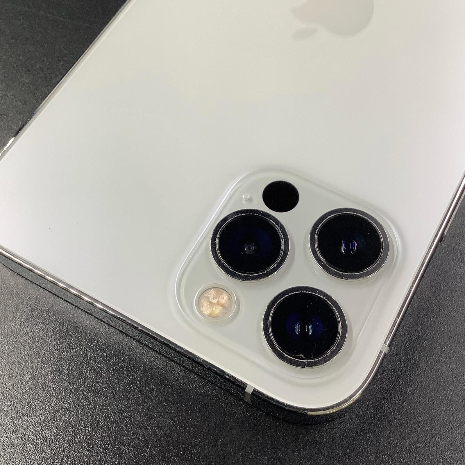 Apple iPhone 12 Pro 256GB シルバー 美品 Apple iPhone 12 Pro 256GB シルバー docomo 美品 動作確認済