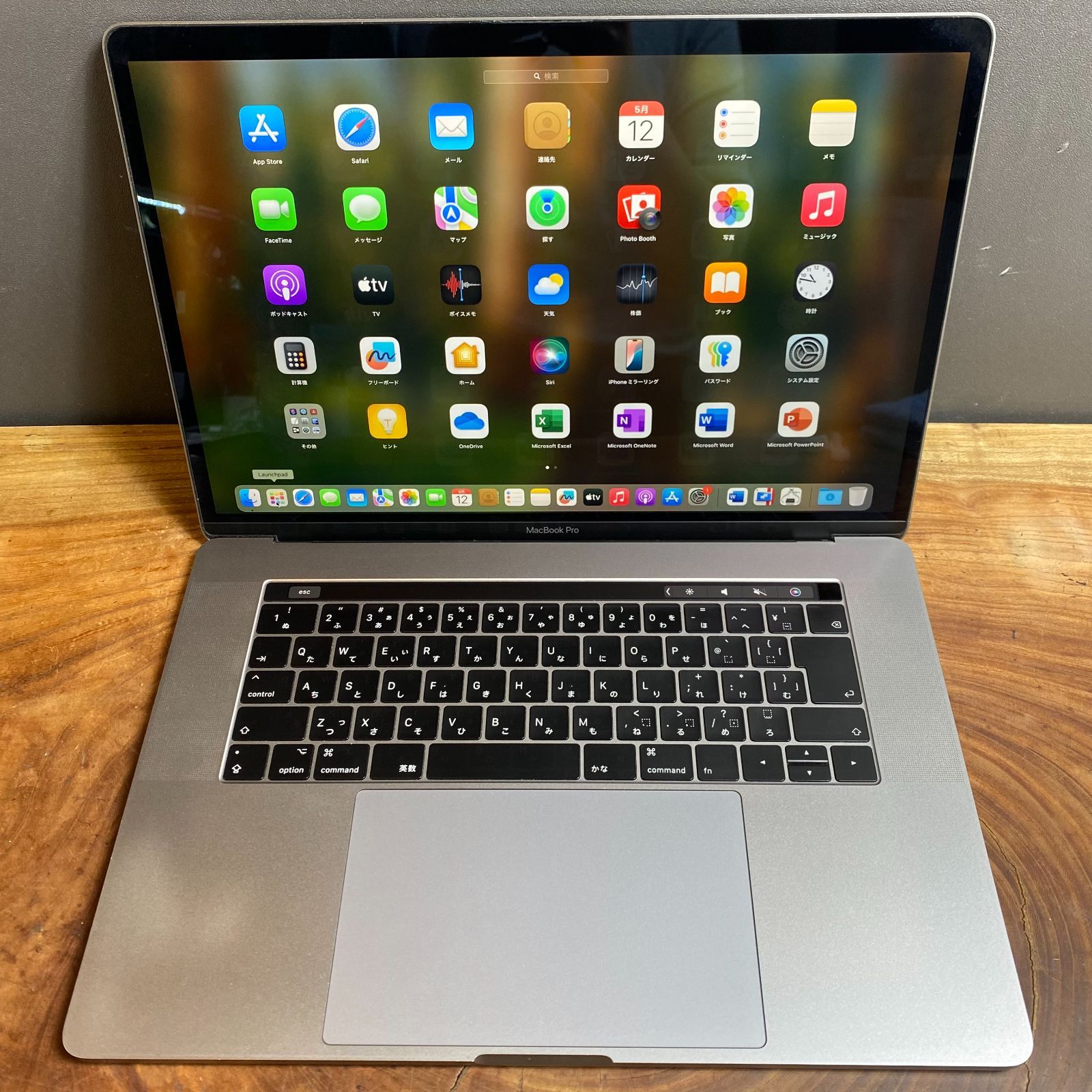 美品/新品バッテリー］Apple MacBook Pro 15inch 2019/Core i7