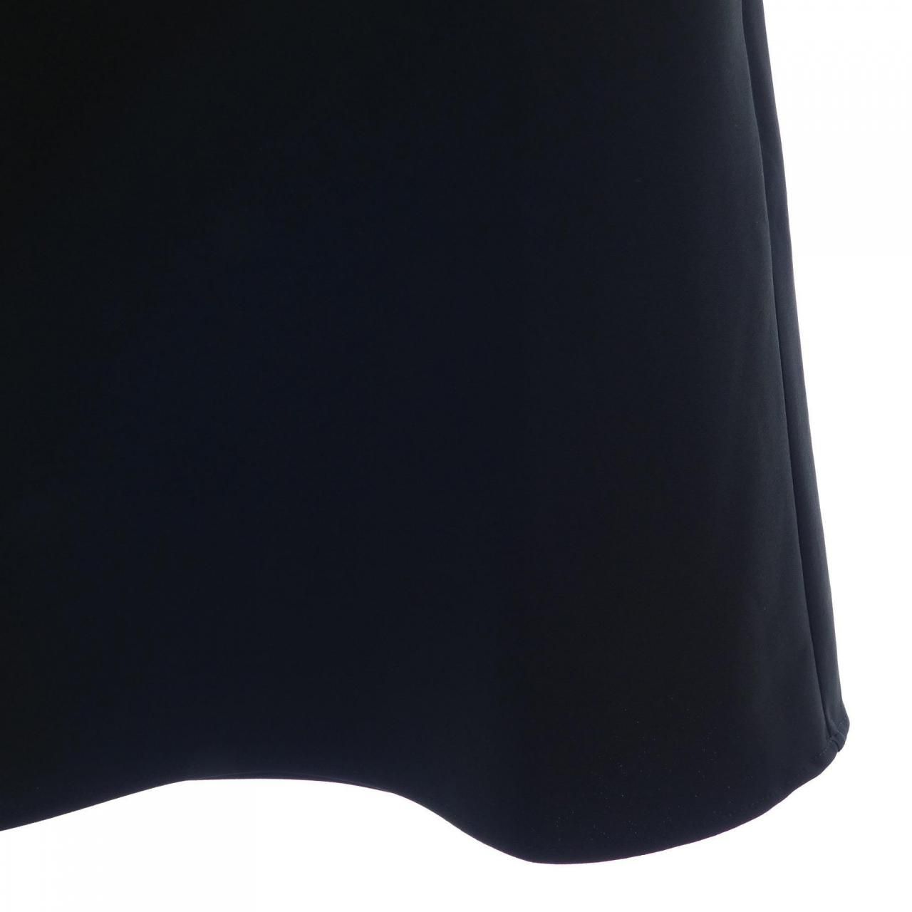 03-3207304 スカート