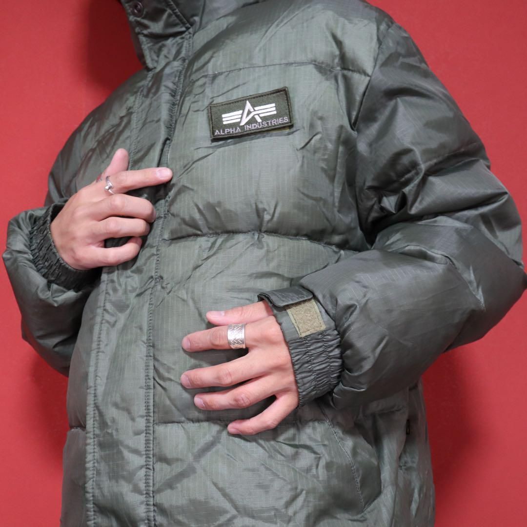 ALPHA INDUSTRIES ロゴデザイン オーバーサイズ ダウン