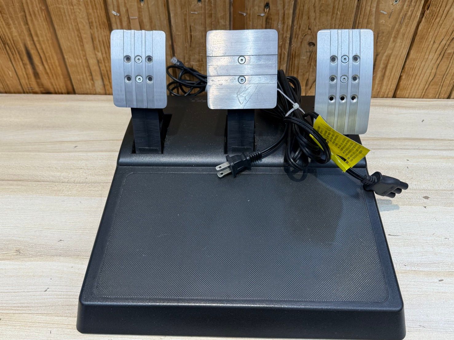 Thrustmaster