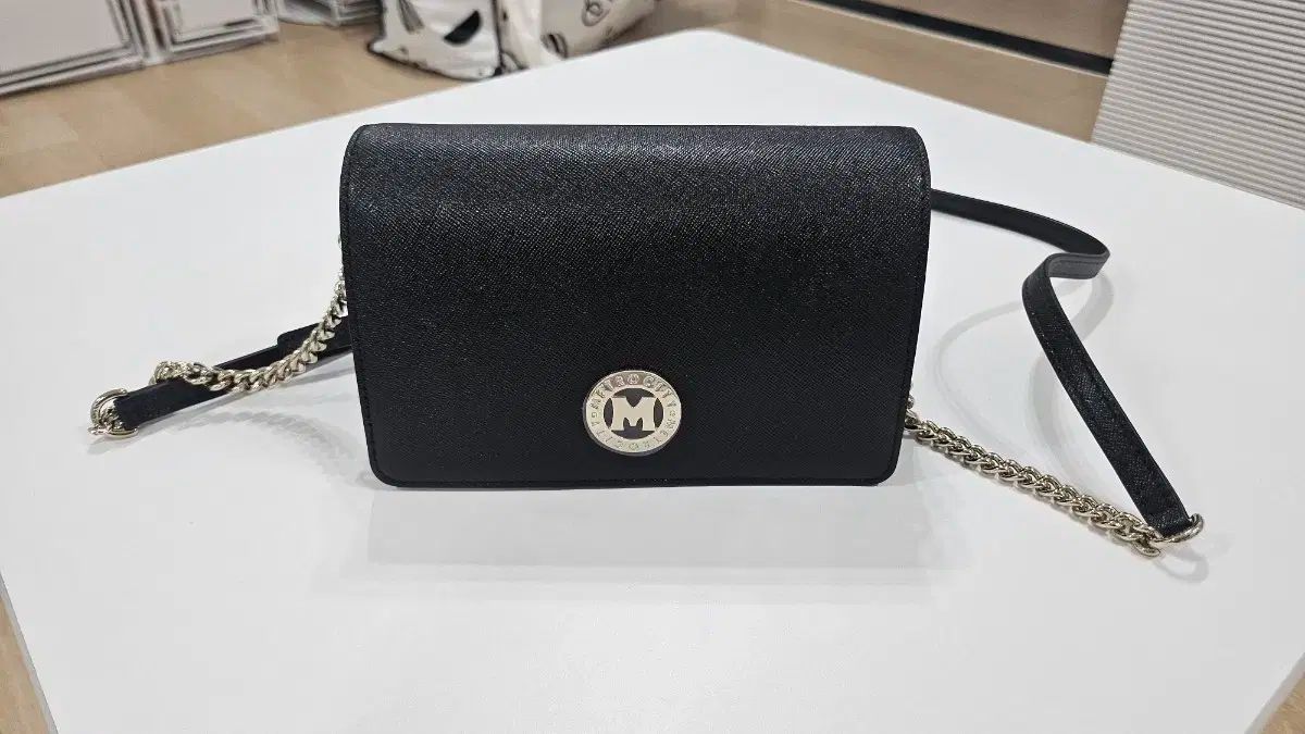 METROCITY ミニ クロスバック M193MF1200Z ボックスX